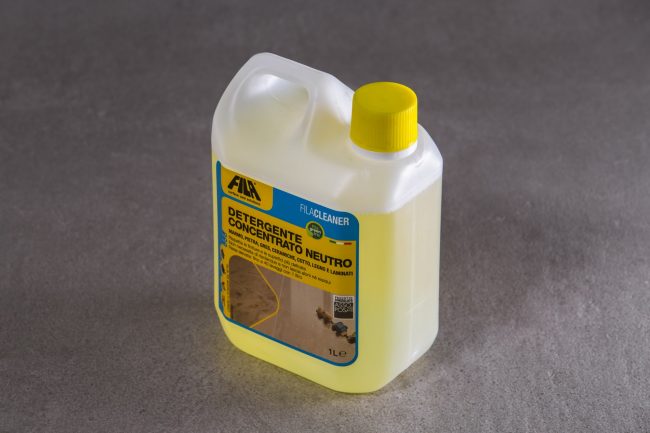 detergente concentrato neutro adatto per tutti i tipi di pavimento