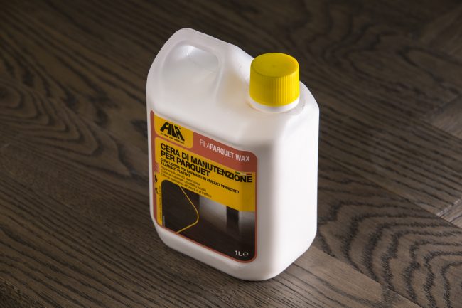 cera liquida di manutenzione per parquet e laminati plastici